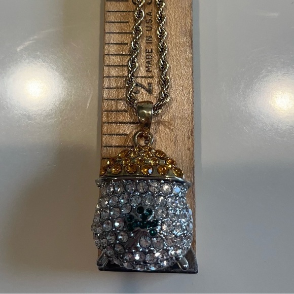 Killarney Rhinestone Pot of Gold Pendant & 33" Citations Rope Chain Vintage - Picture 9 of 10